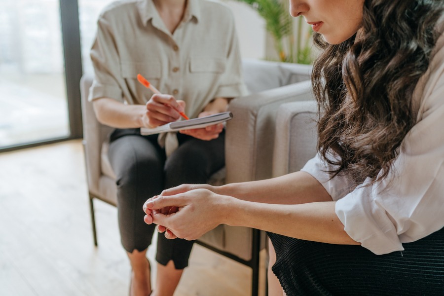 woman getting treatment for xanax addiction